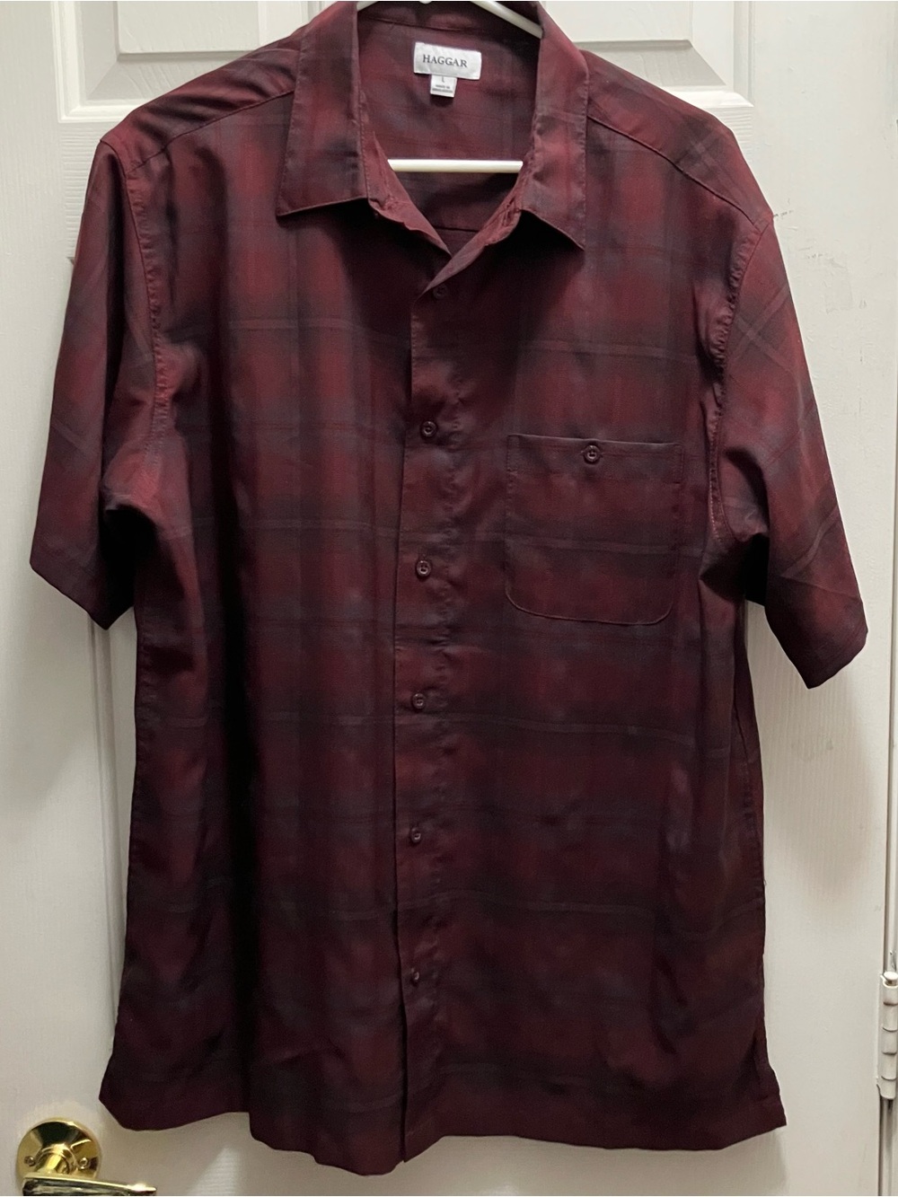 Haggar Men's L Short Sleeve Maroon Plaid Button Up Shirt